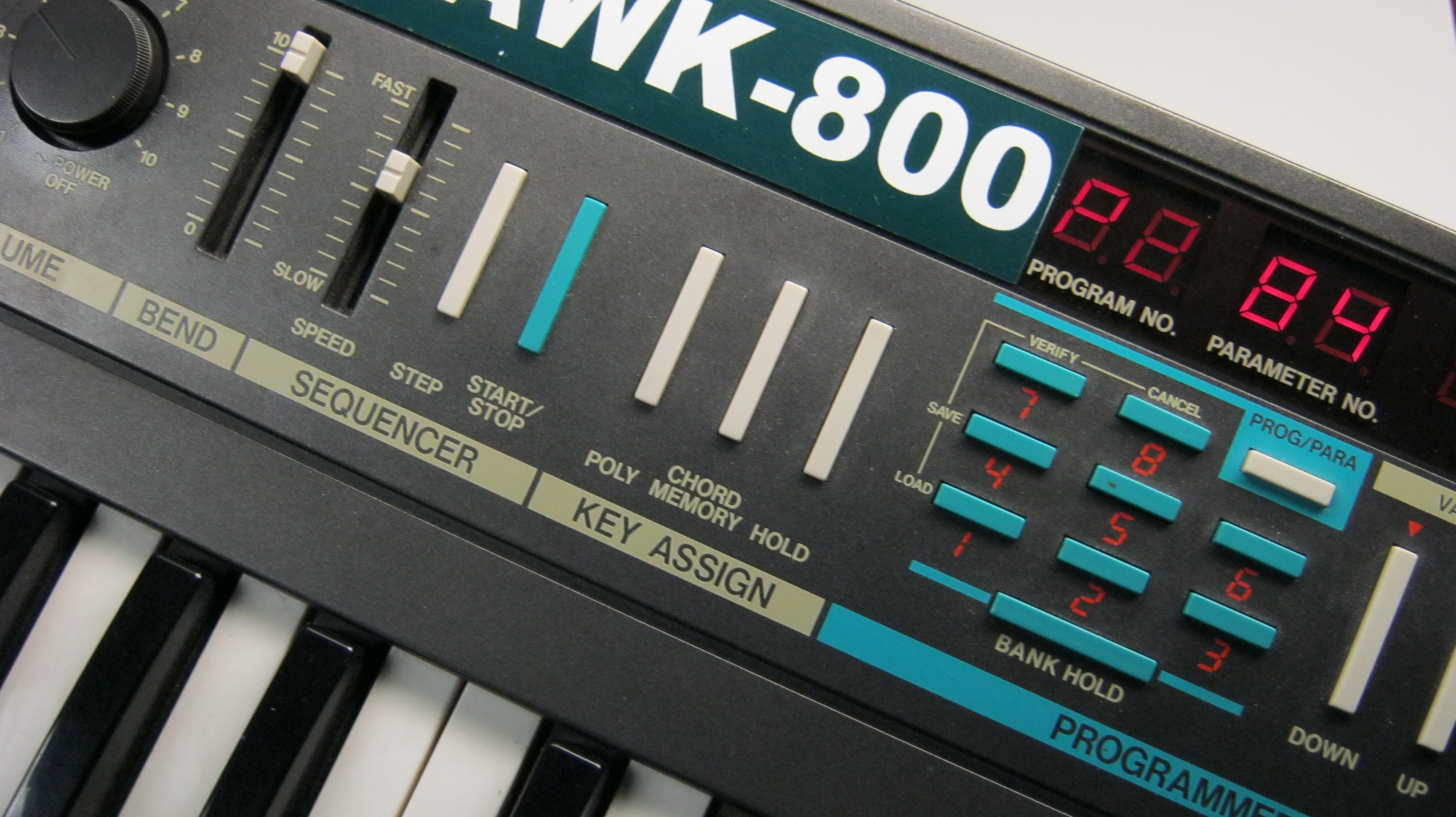 HAWK-800